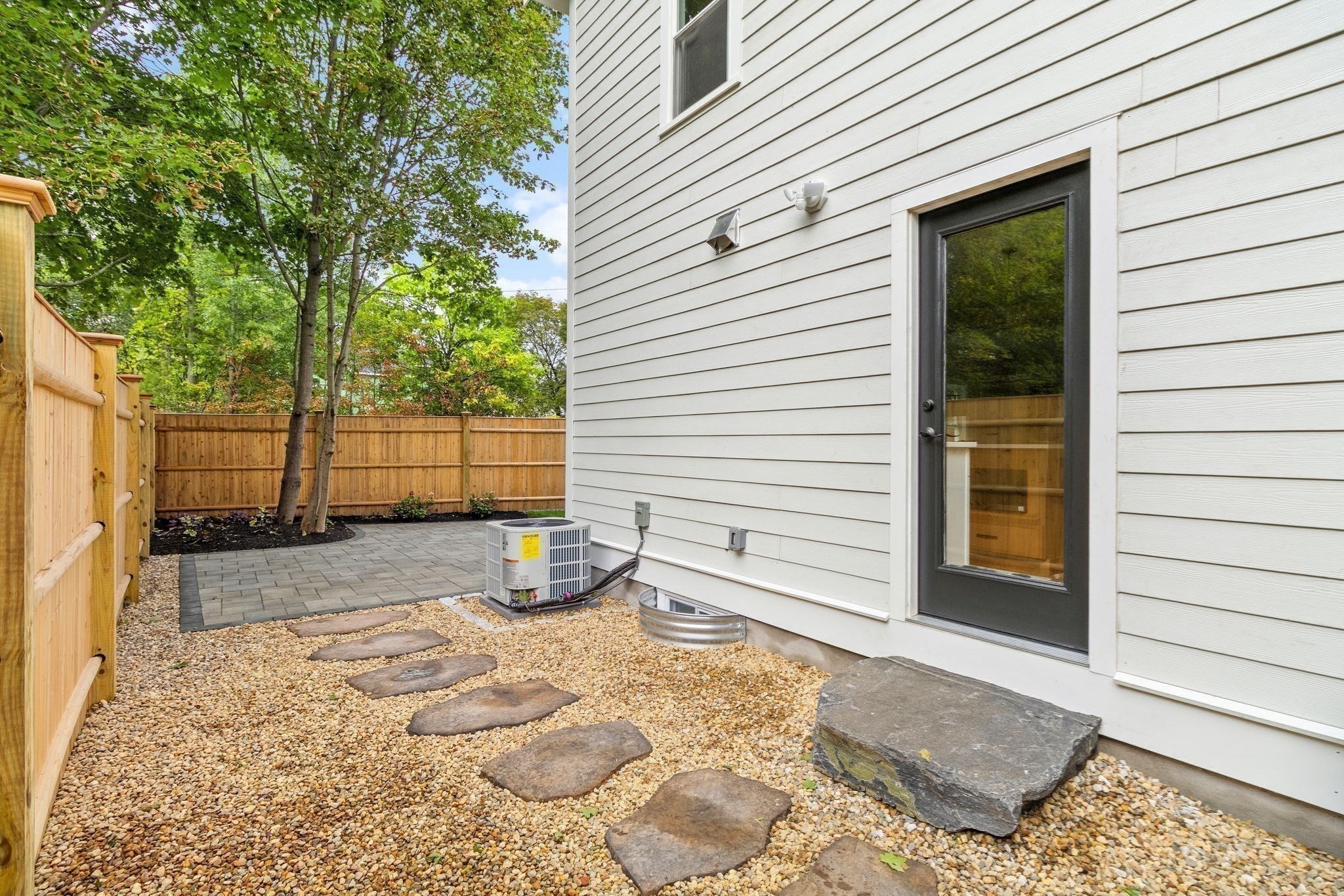 22 Belknap Court Property Photo 6