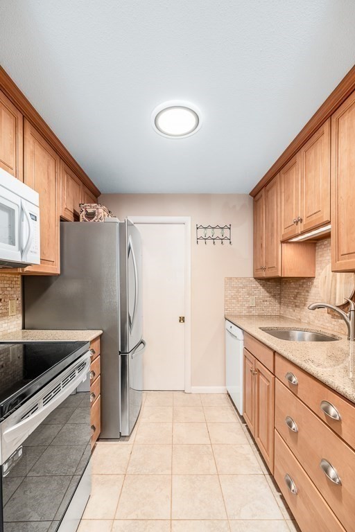 19 Atlantic Road # 12t Property Photo 6