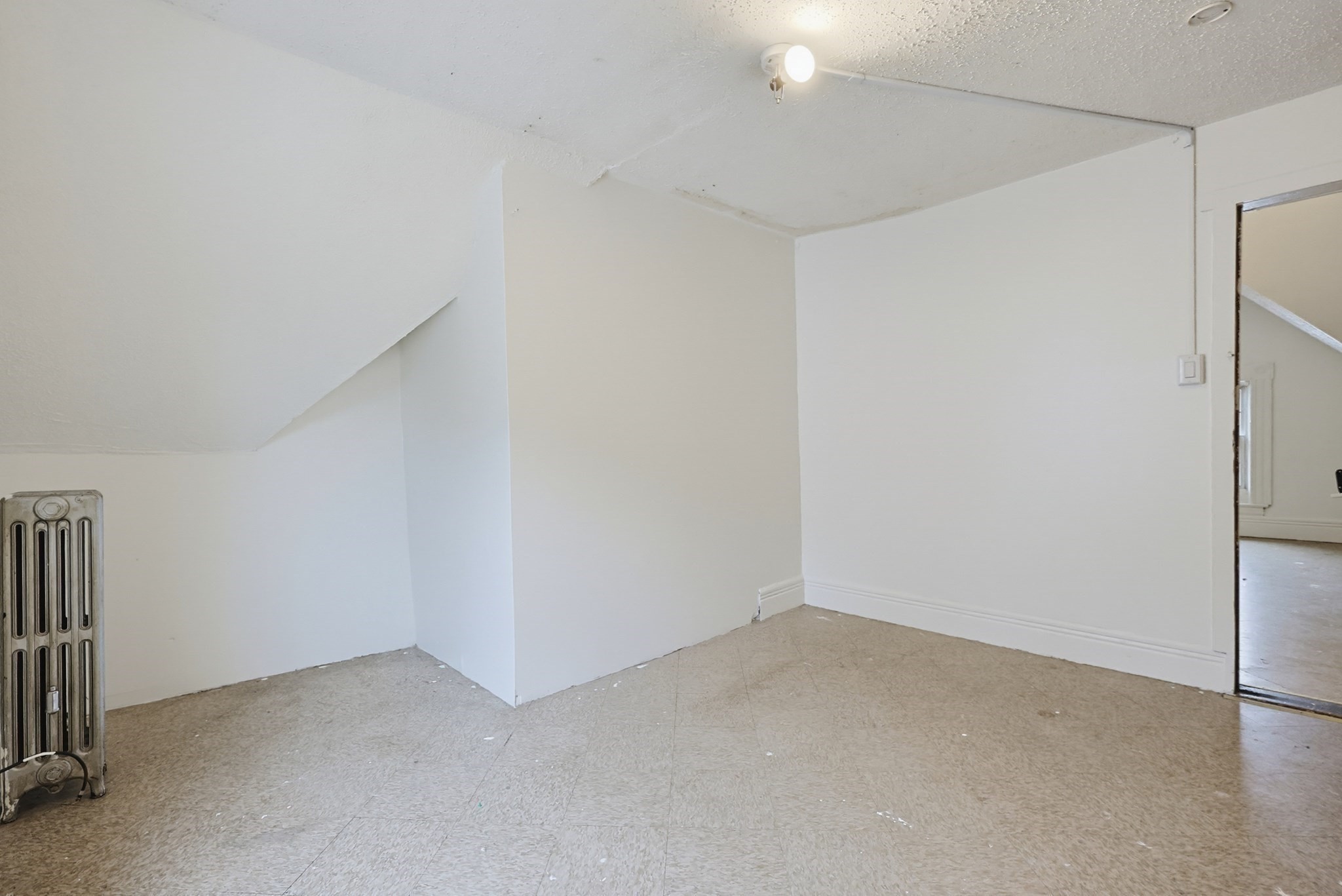 24-26 Grove St Property Photo 16