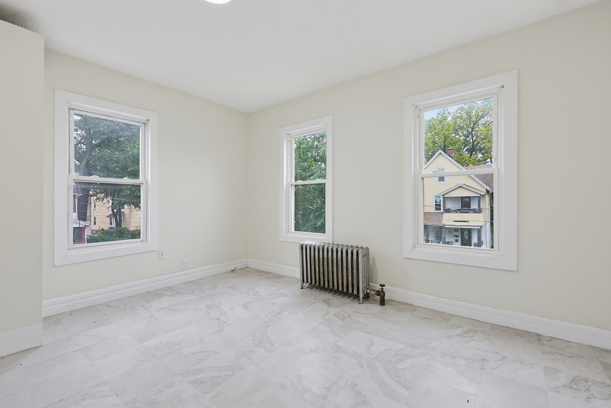 24-26 Grove St Property Photo 19