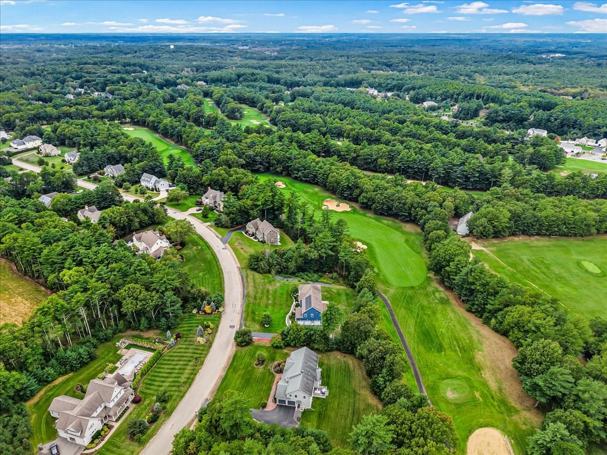 300 Country Club Way Property Photo 27