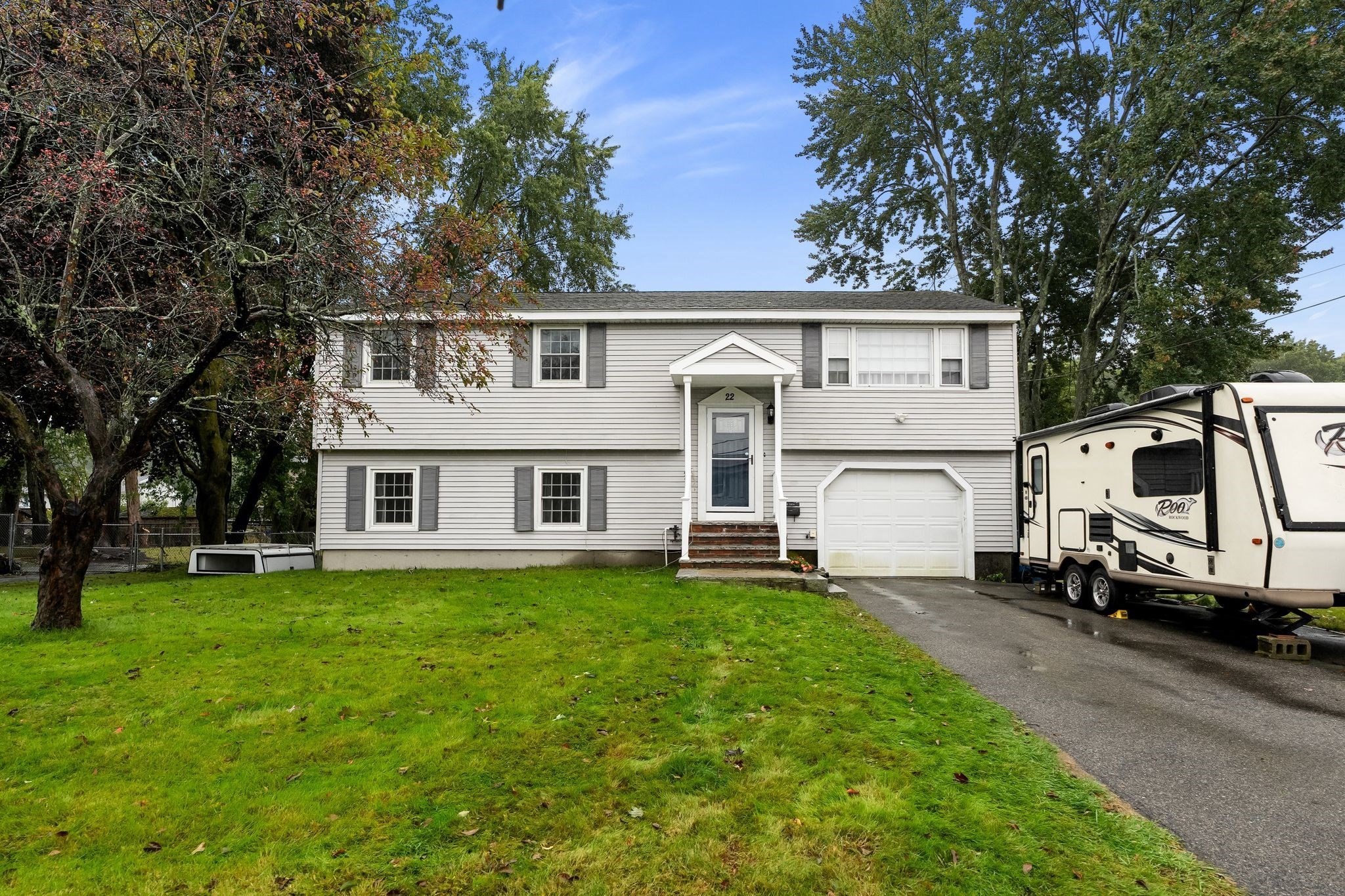 22 Crestshire Drive Property Photo 1