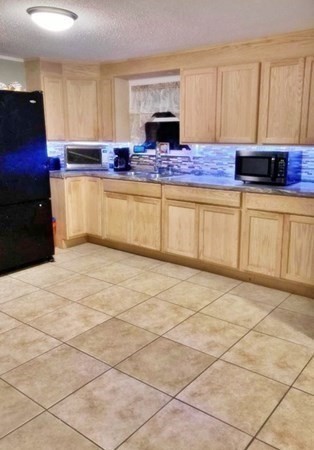 188 Bowles Park Property Photo 3