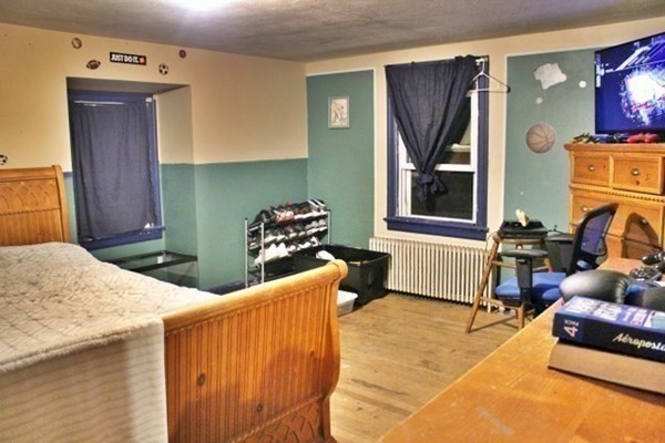 188 Bowles Park Property Photo 8