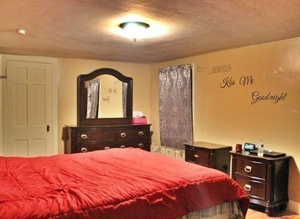 188 Bowles Park Property Photo 9