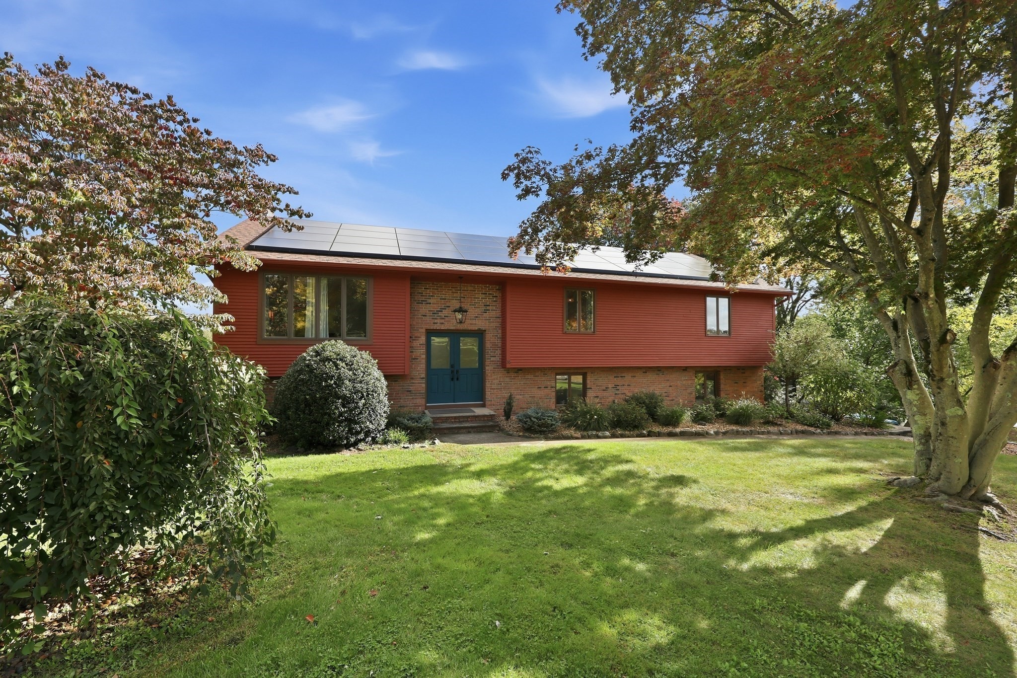 36 Goldenview Drive Property Photo 1