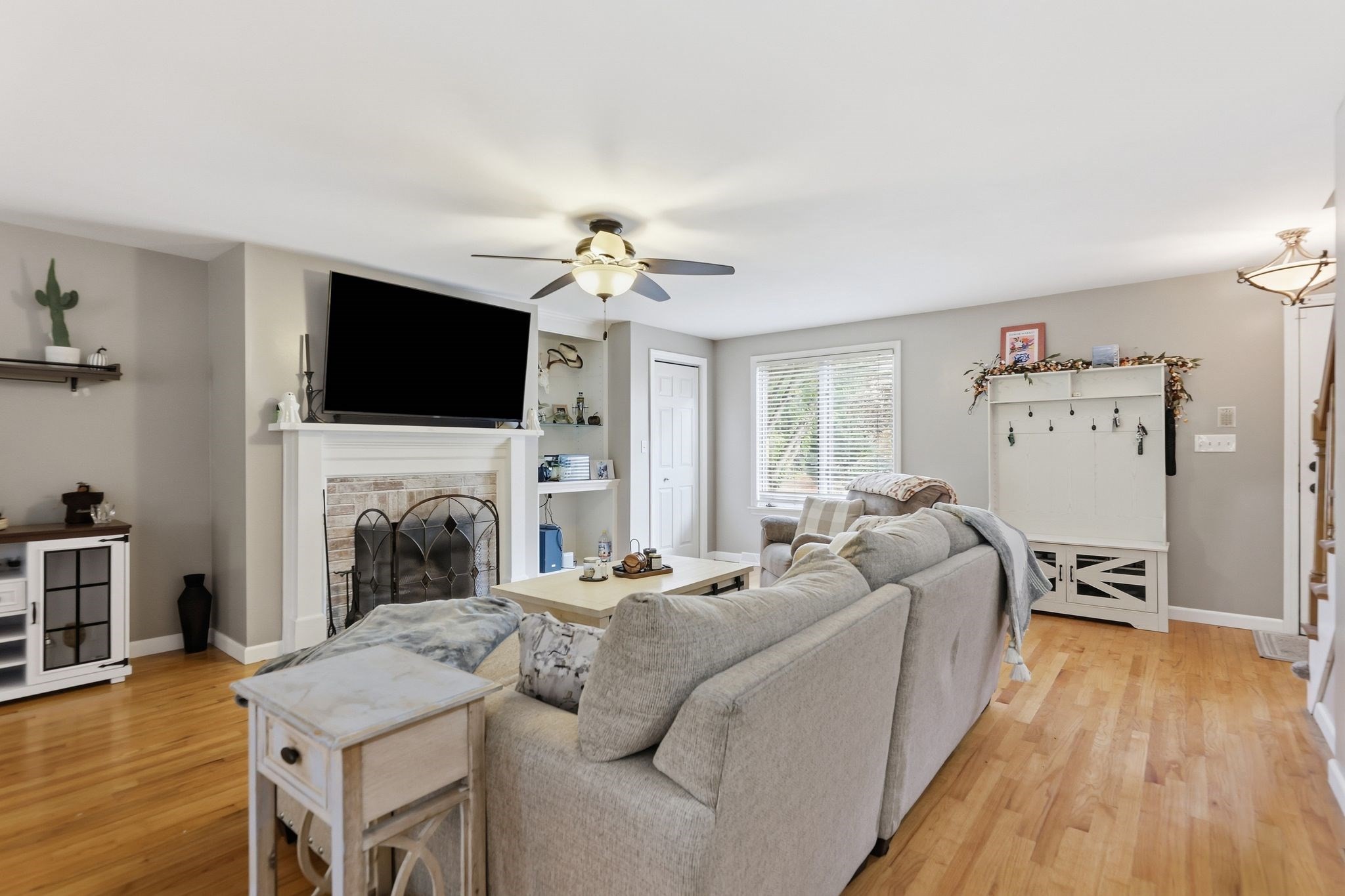 18 Mansion Woods Dr # C Property Photo 9