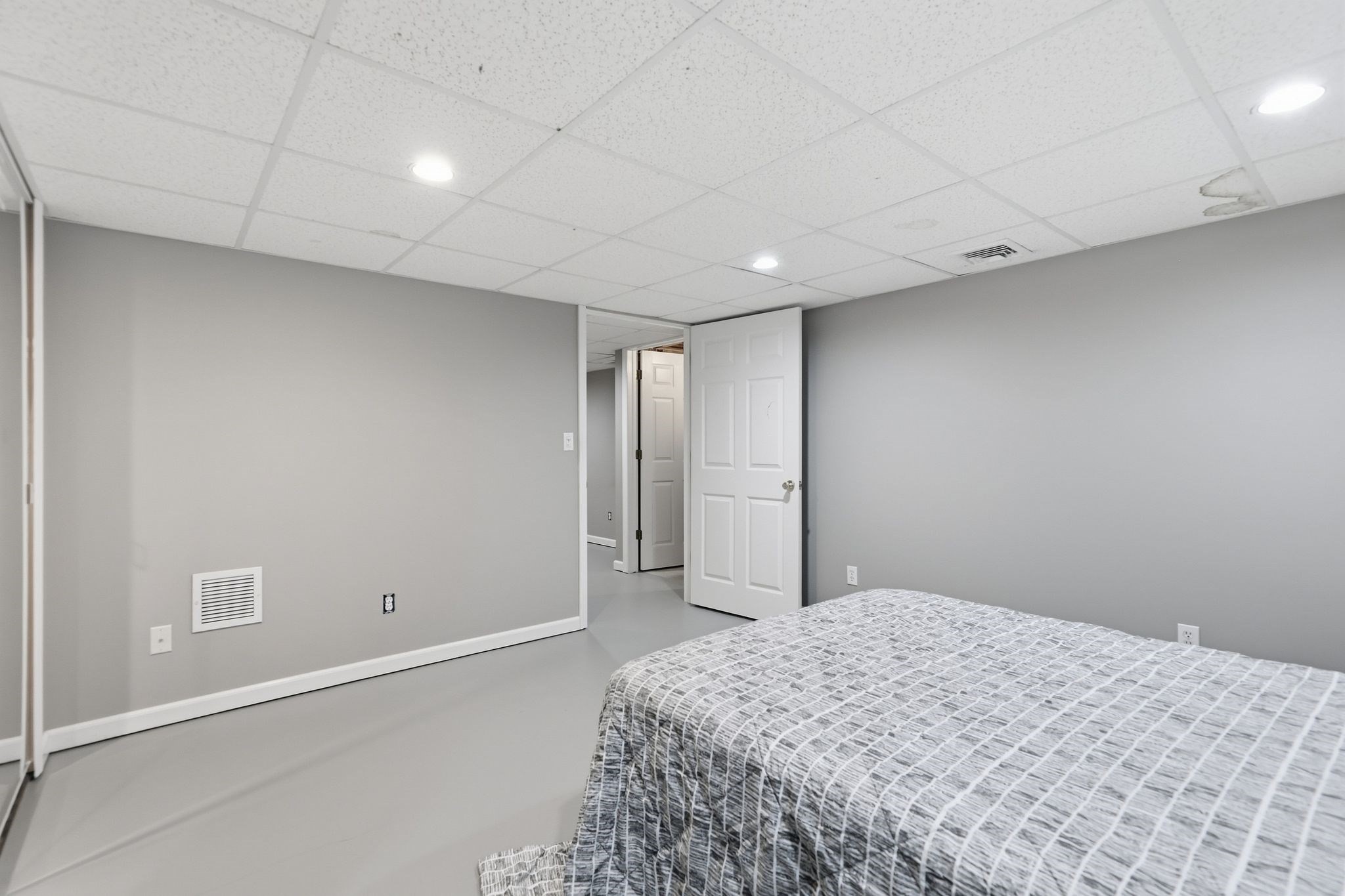 18 Mansion Woods Dr # C Property Photo 26