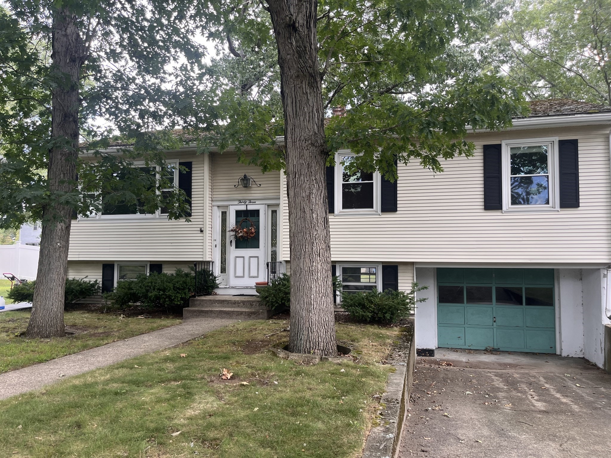 33 Rand Ave Property Photo 1
