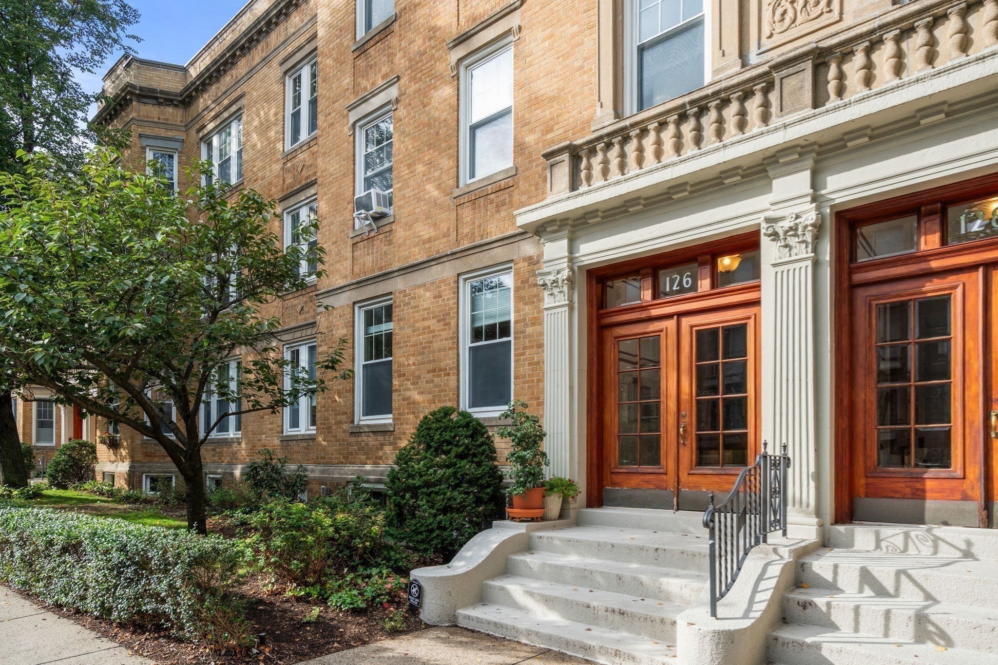 126 Sewall St # A Property Photo 8