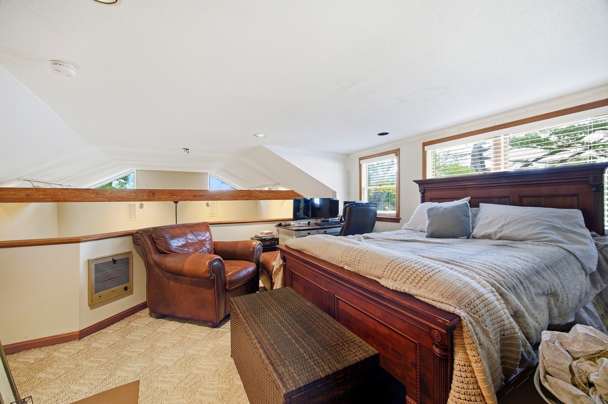 18 Brayton Property Photo 15