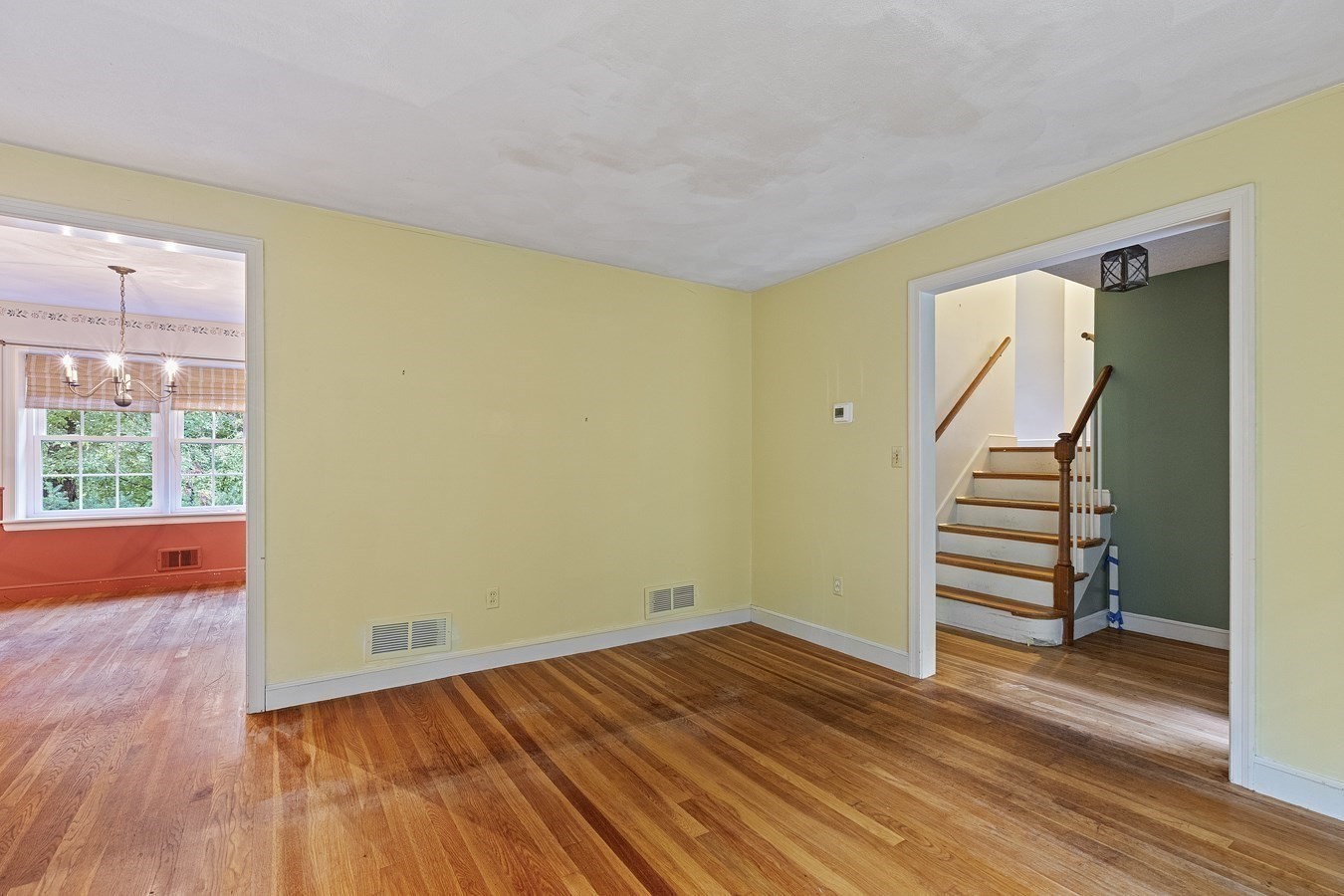 77 Warren Rd Property Photo 19