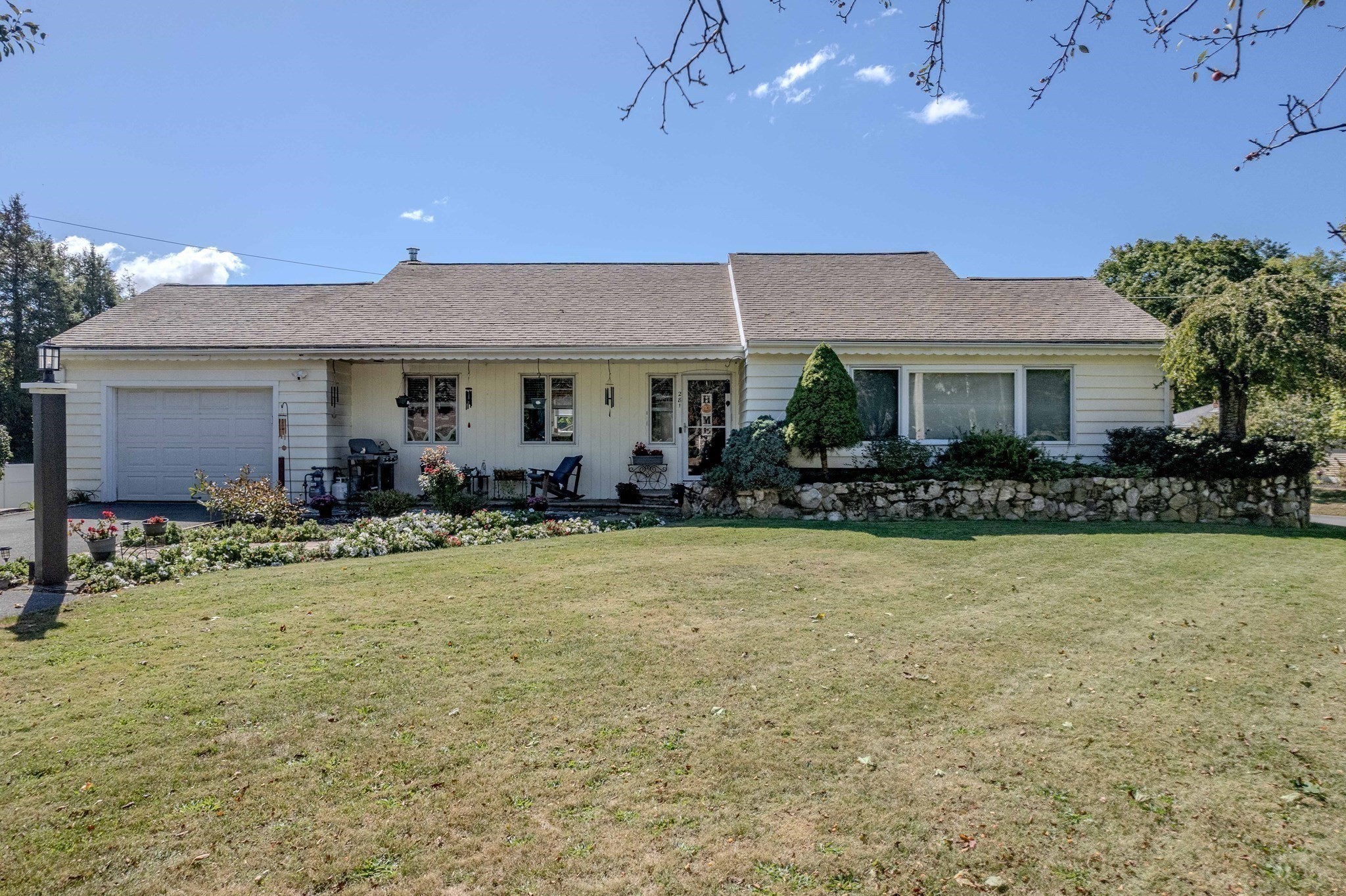 281 Village Street Property Photo 36