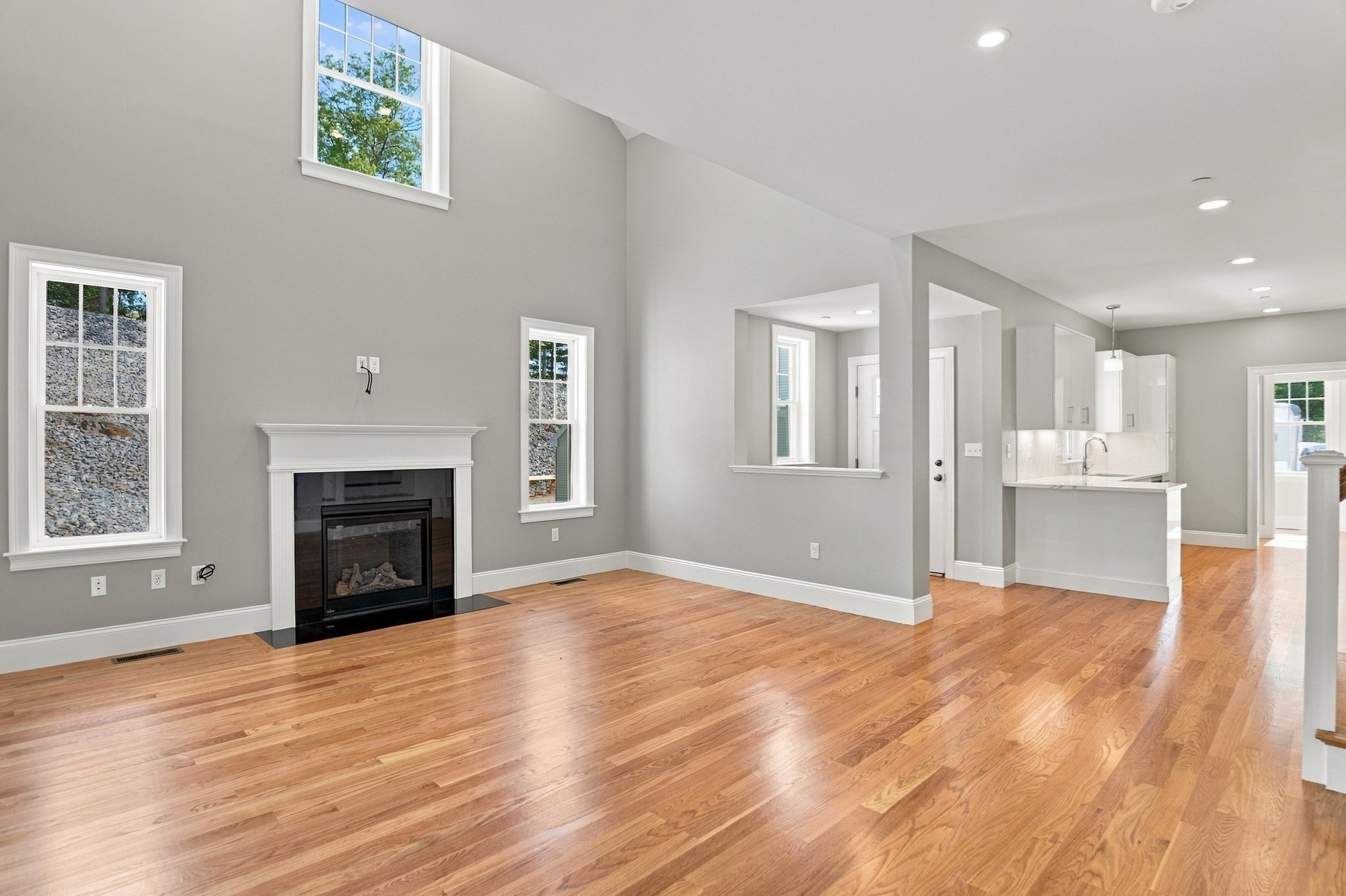 11 Caspian Circle # 11 Property Photo 4