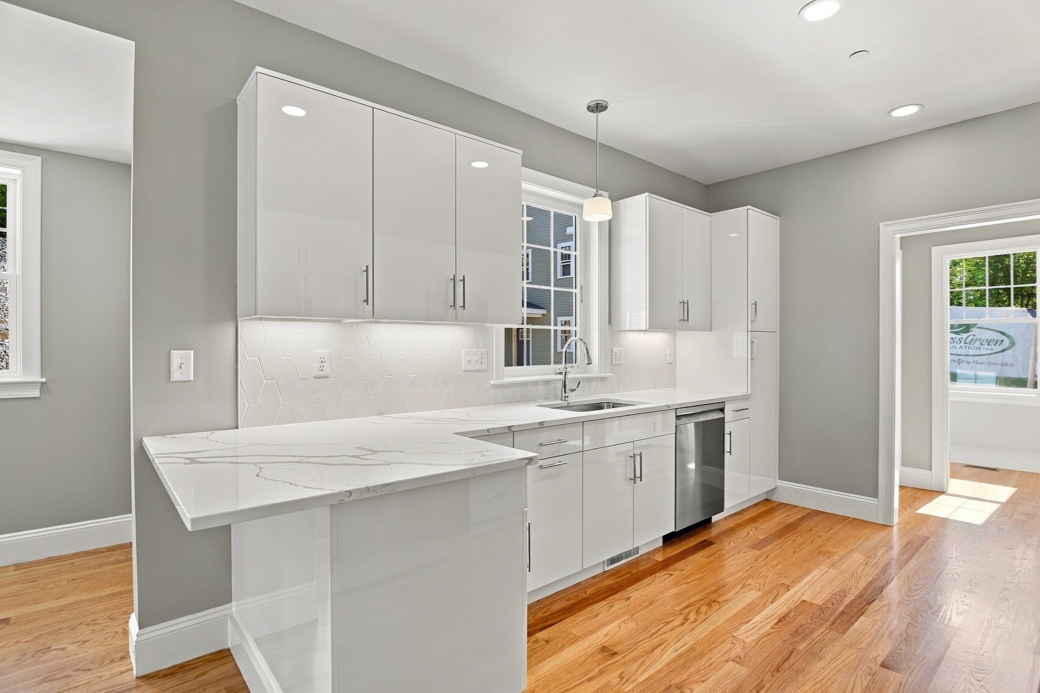11 Caspian Circle # 11 Property Photo 10