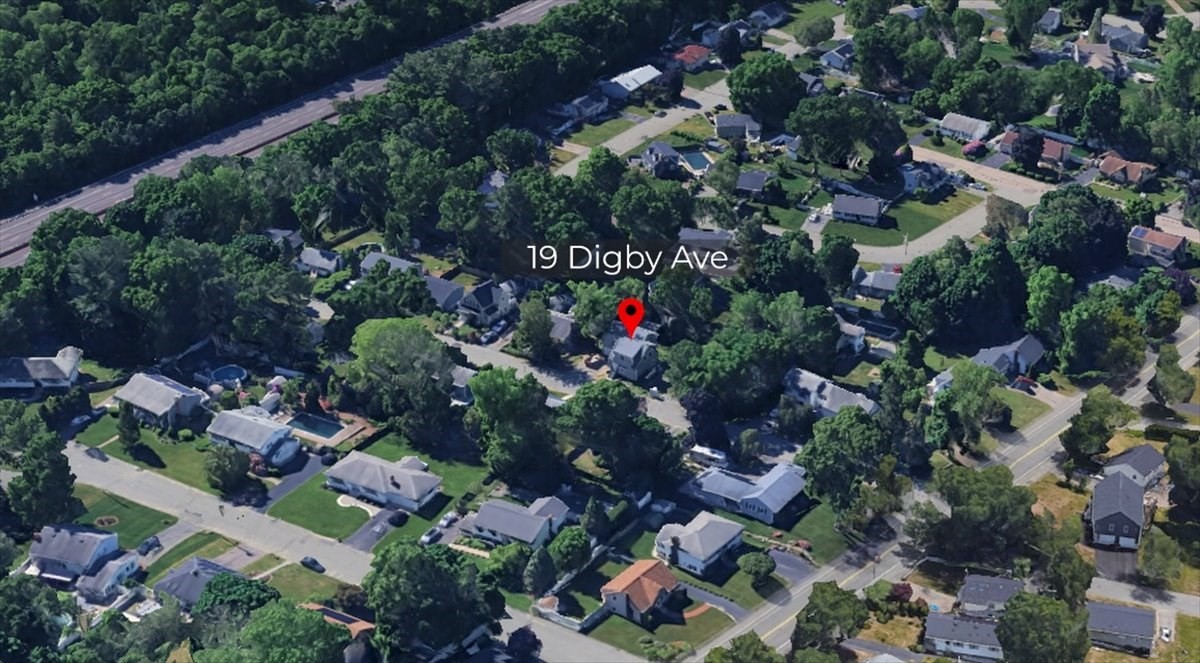 19 Digby Ave Property Photo 2