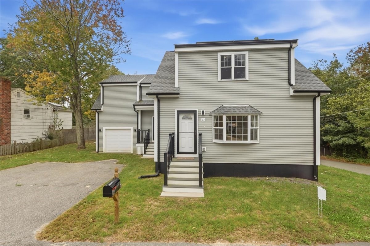 19 Digby Ave Property Photo 4