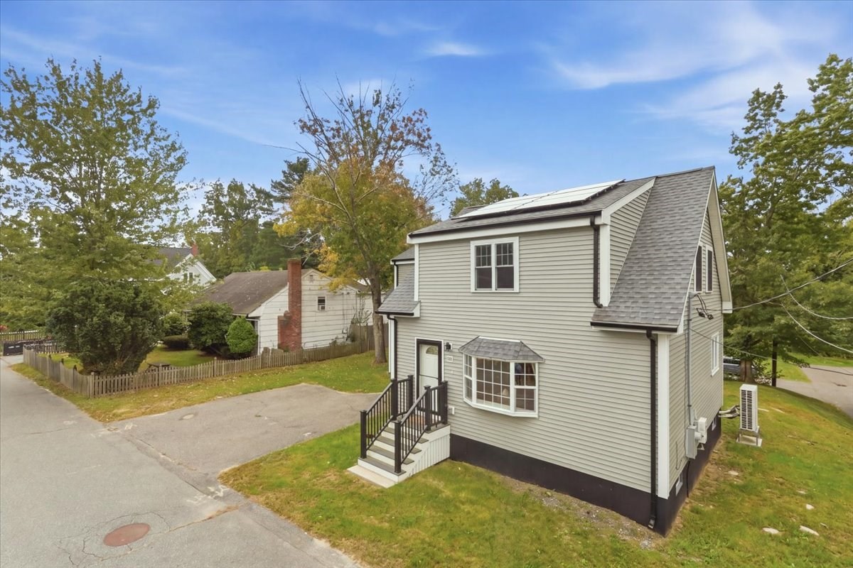 19 Digby Ave Property Photo 6