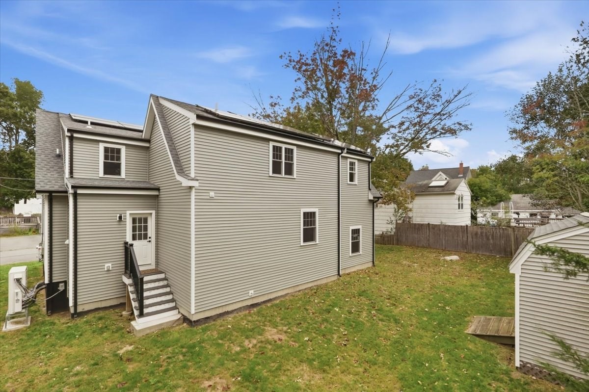 19 Digby Ave Property Photo 7