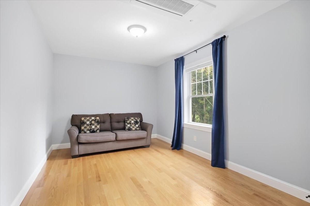 19 Digby Ave Property Photo 20