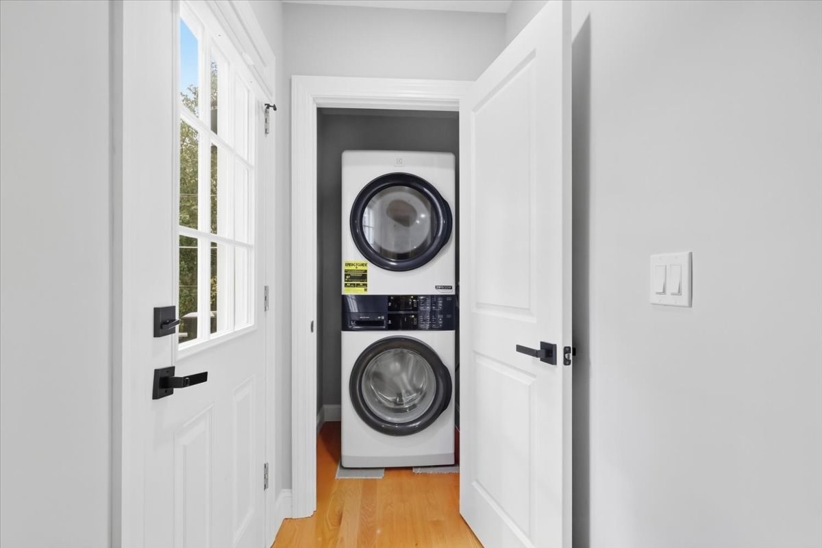 19 Digby Ave Property Photo 22