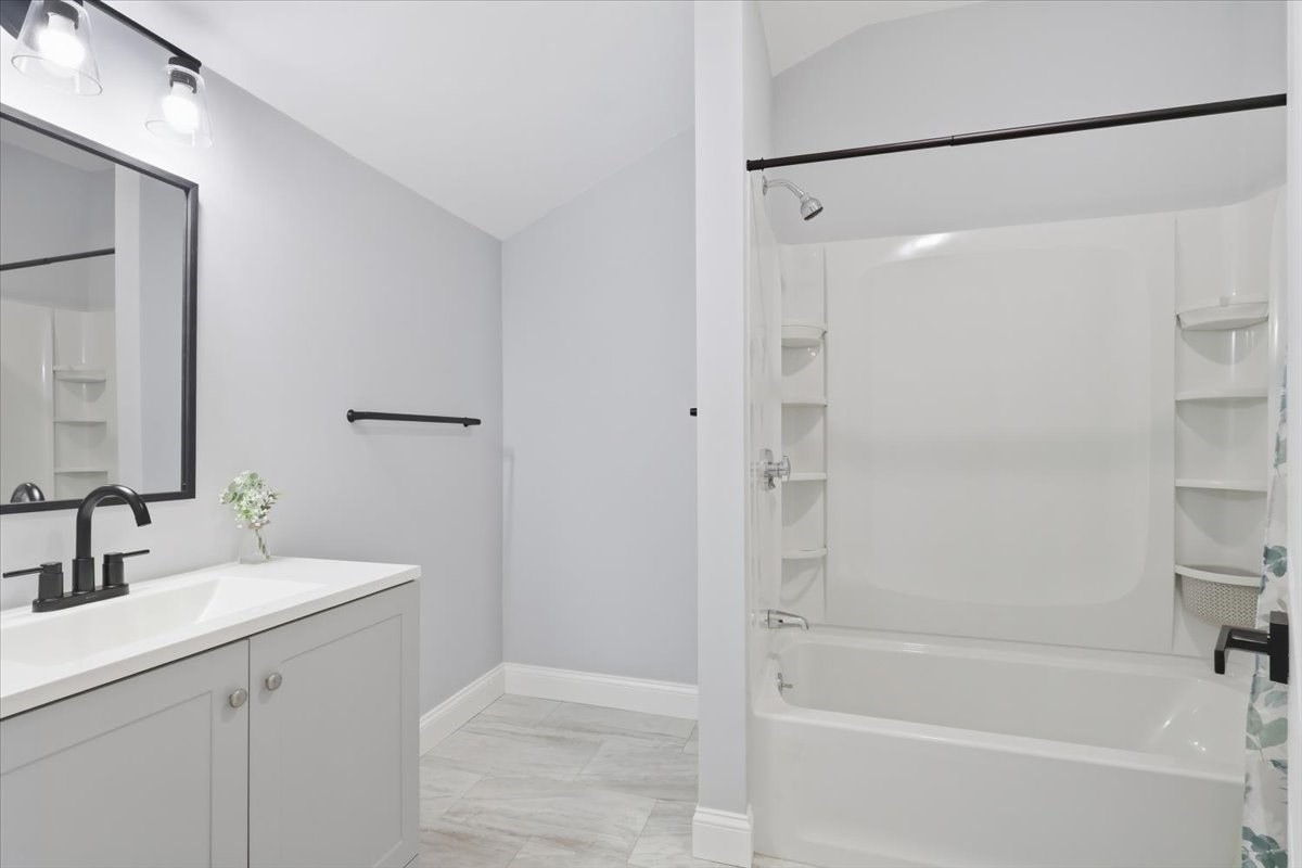 19 Digby Ave Property Photo 26