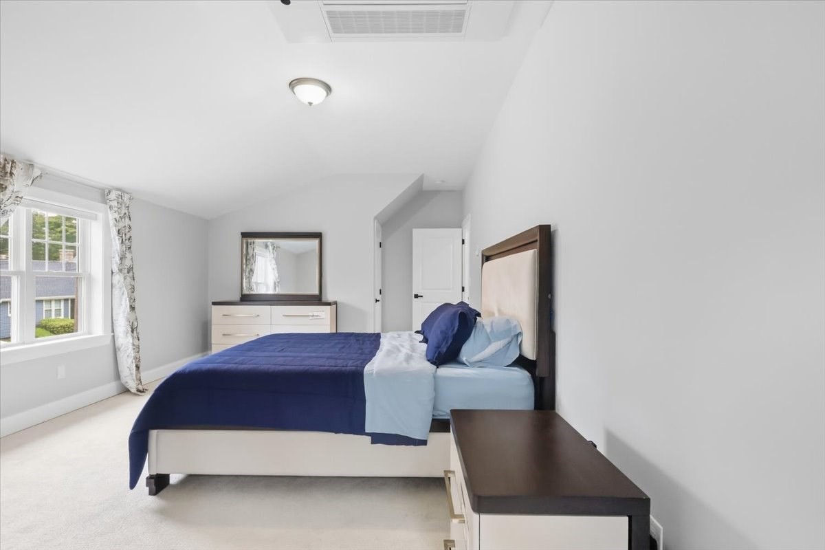 19 Digby Ave Property Photo 31