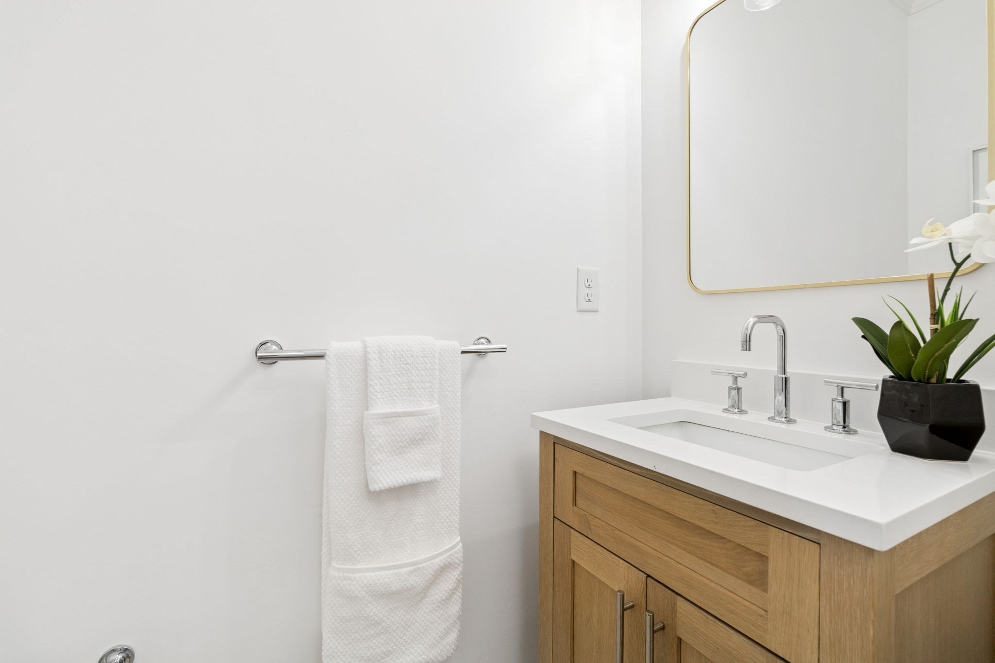148 Pine St Property Photo 11