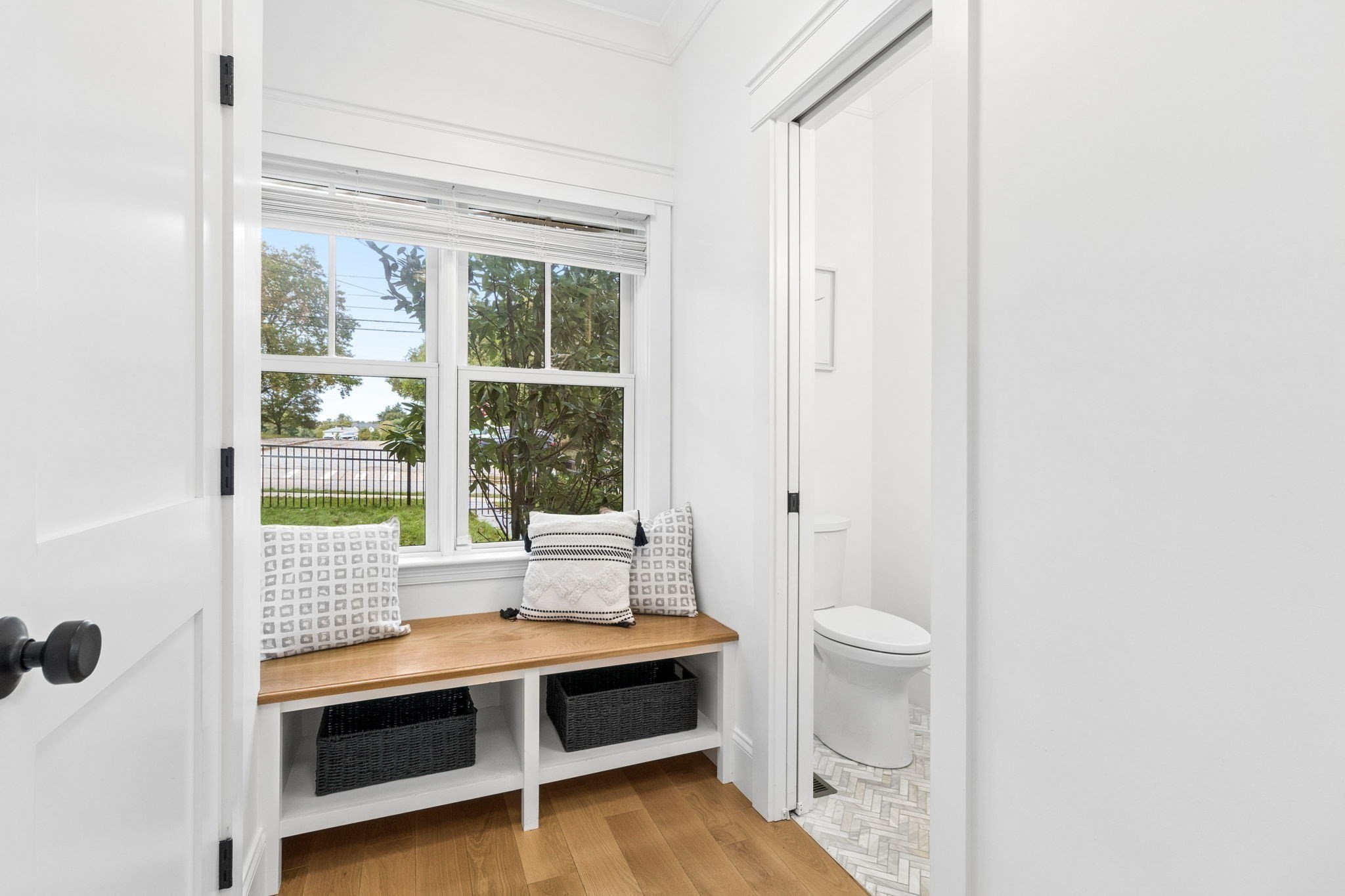 148 Pine St Property Photo 12