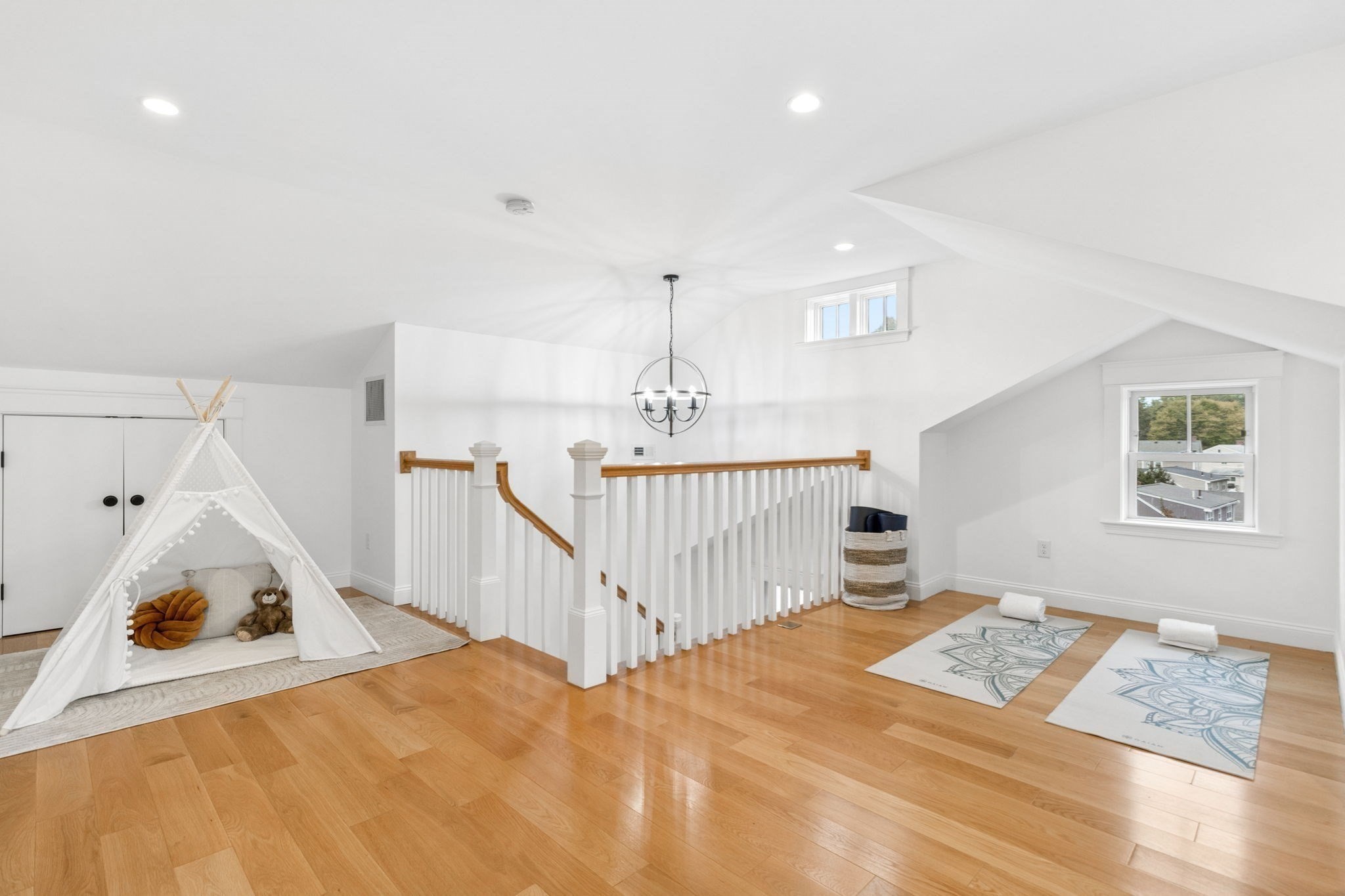 148 Pine St Property Photo 22