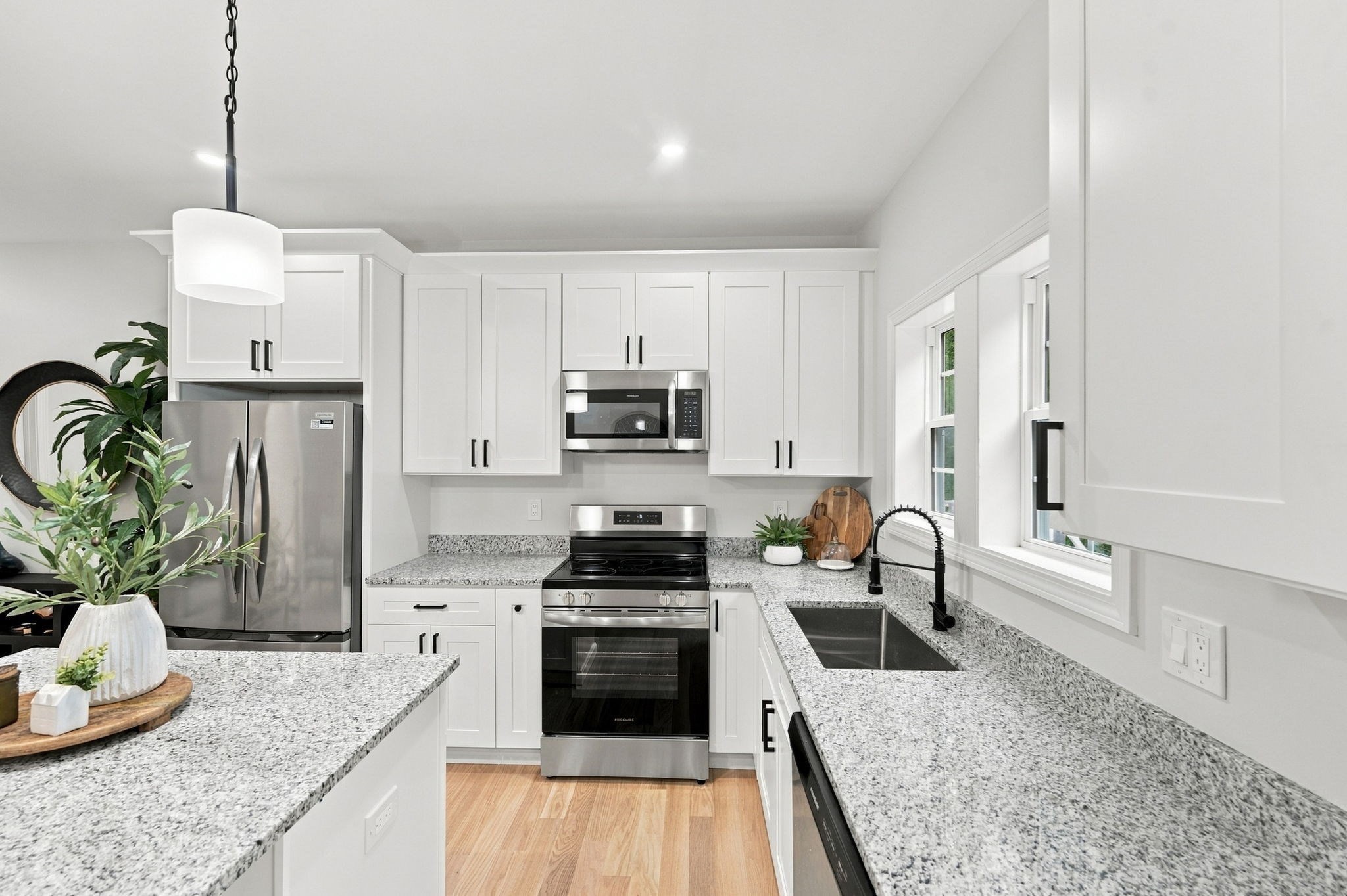 41 Homeward Avenue # B Property Photo 3