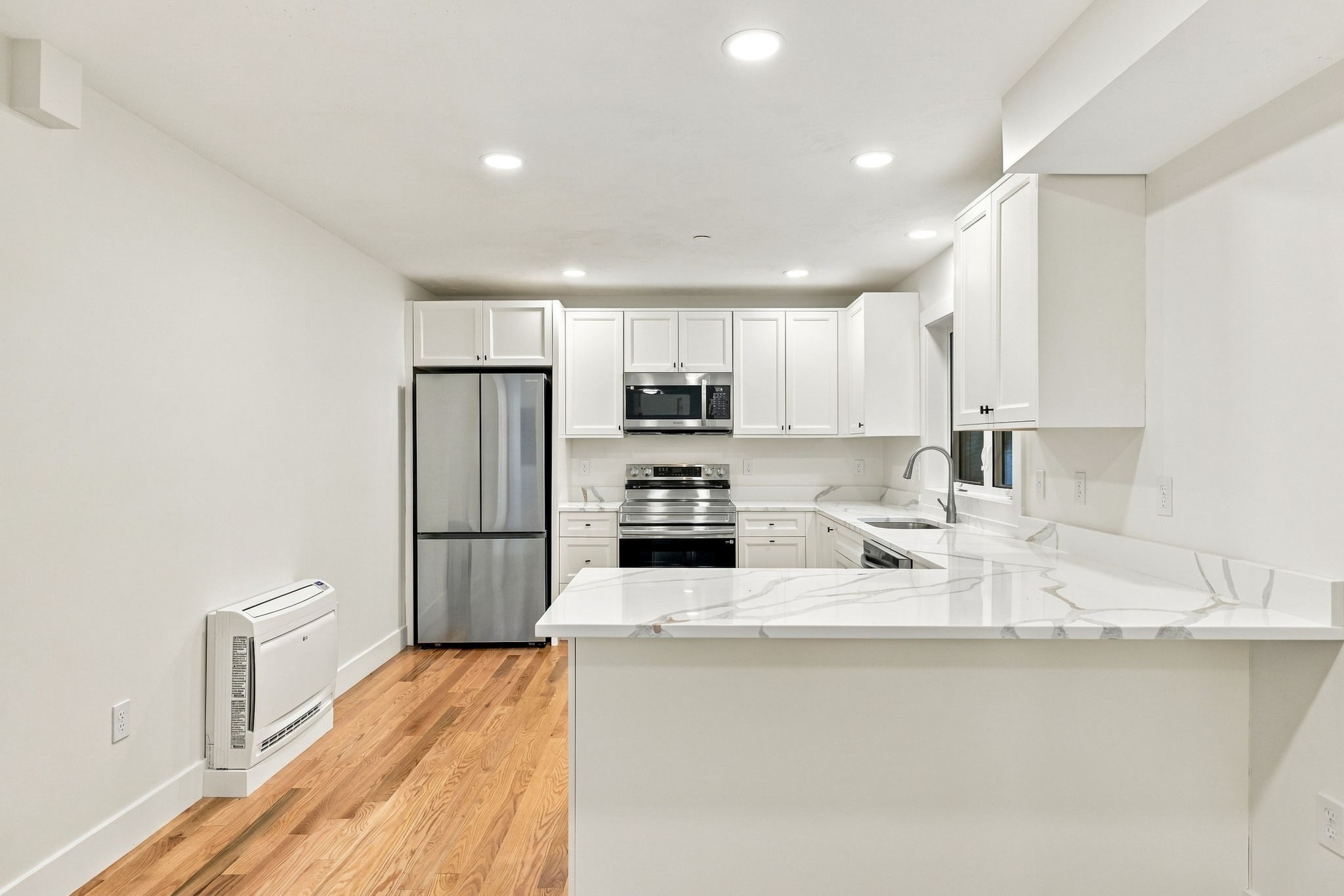 164 Main Street # C Property Photo 13