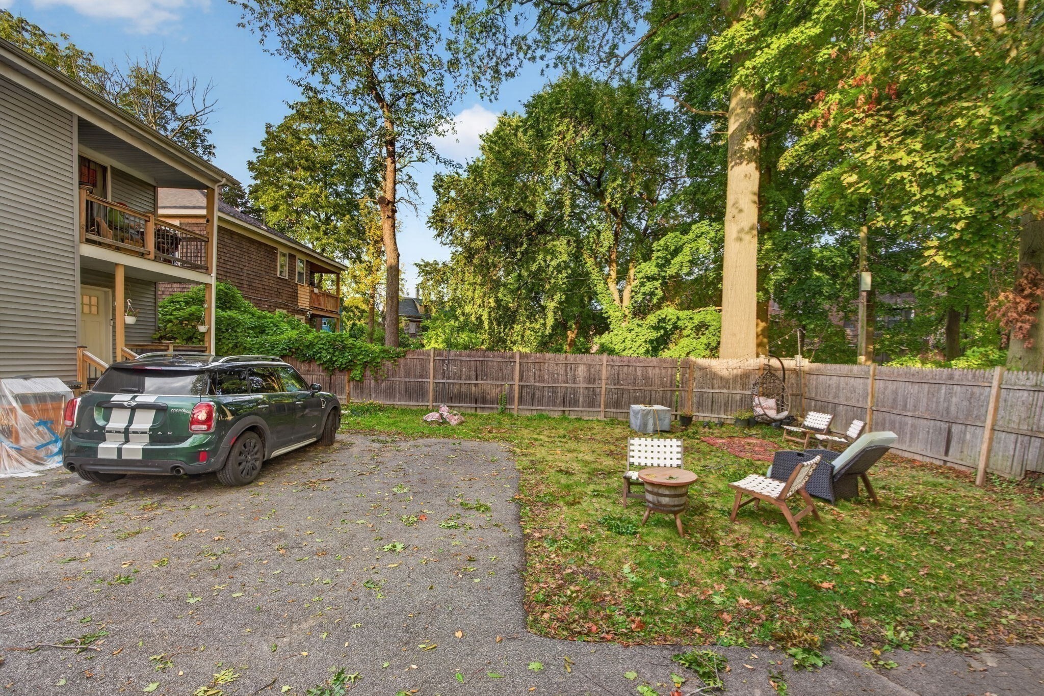 360 Harvard St Property Photo 33