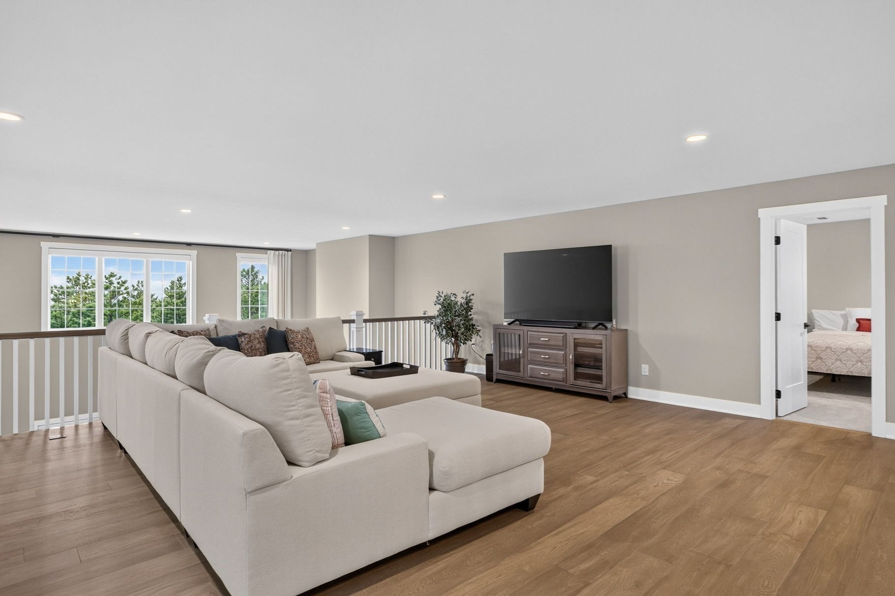 17 Kestrel Heights Property Photo 27