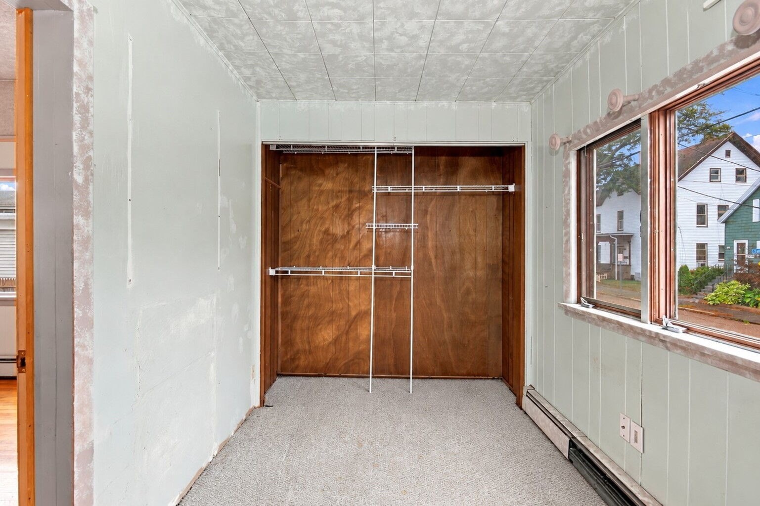 85 Pine St Property Photo 7