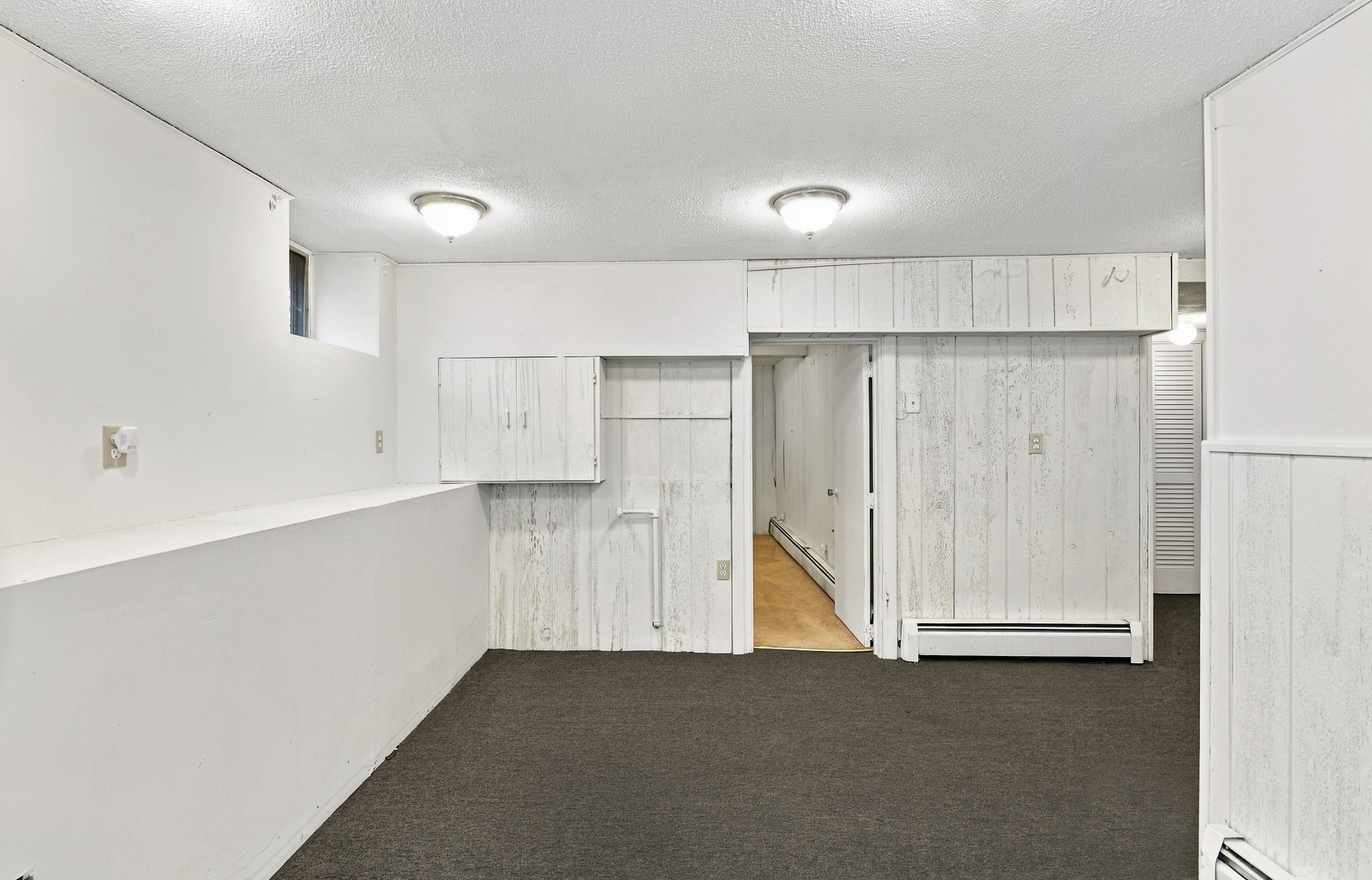 85 Pine St Property Photo 28