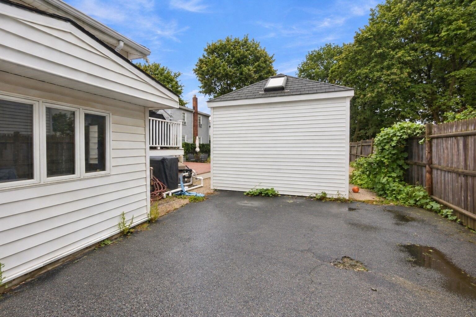 85 Pine St Property Photo 38