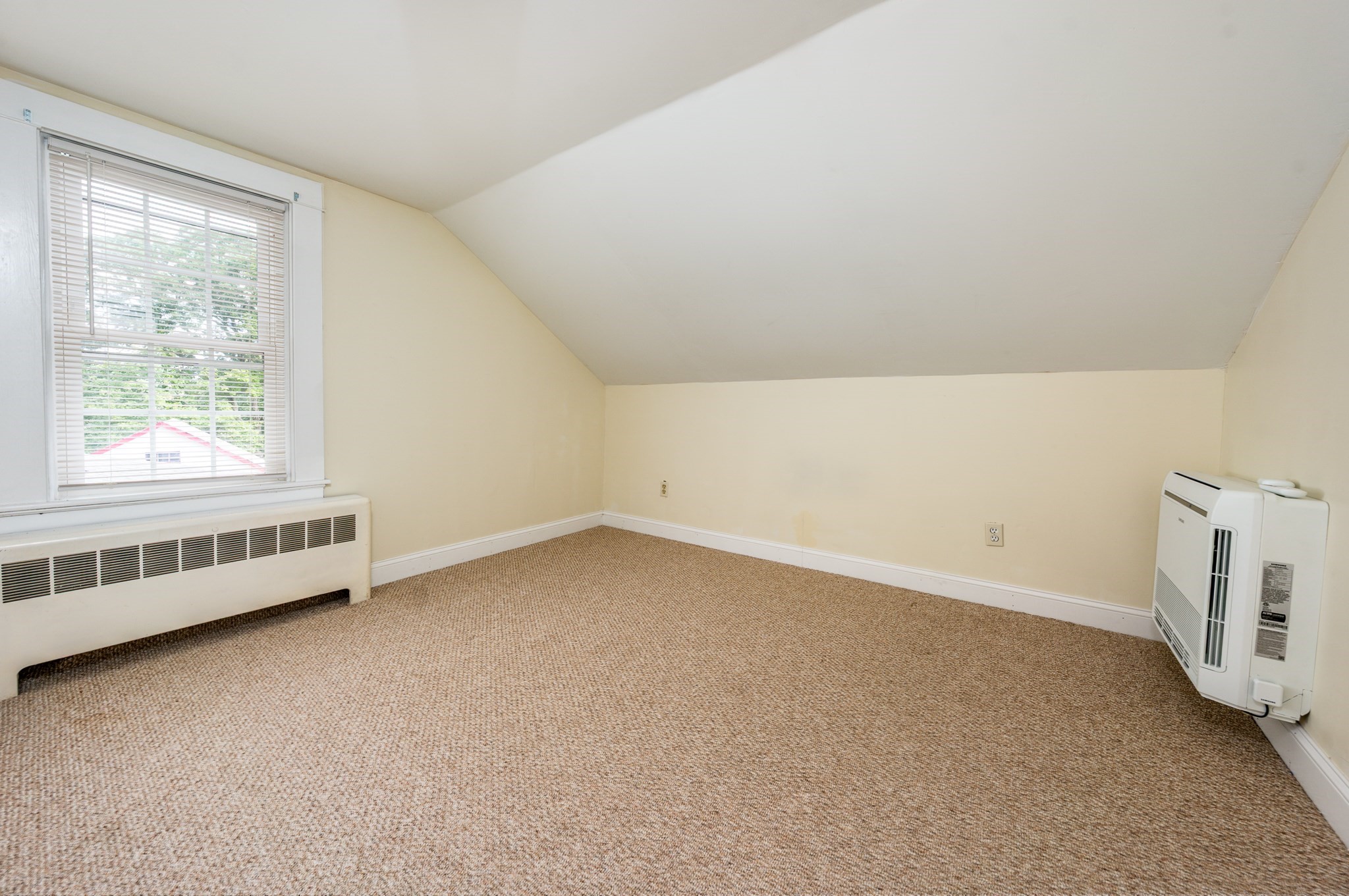 562 Waquoit Hwy Property Photo 31