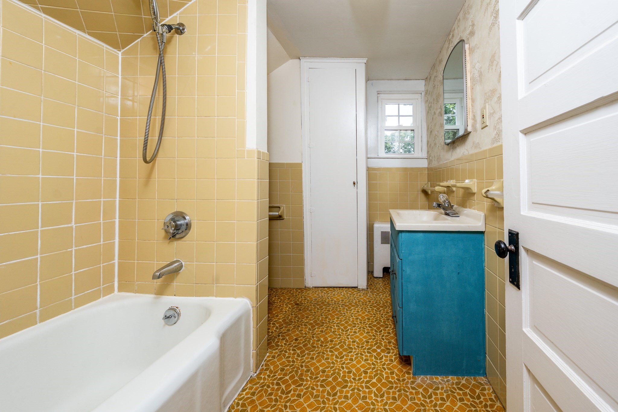 562 Waquoit Hwy Property Photo 33