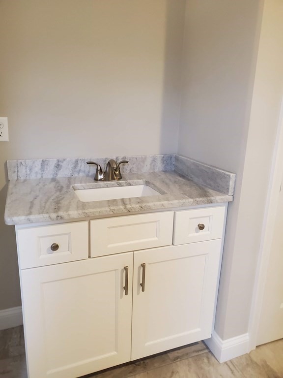 14 Kettle Hill Rd Property Photo 6