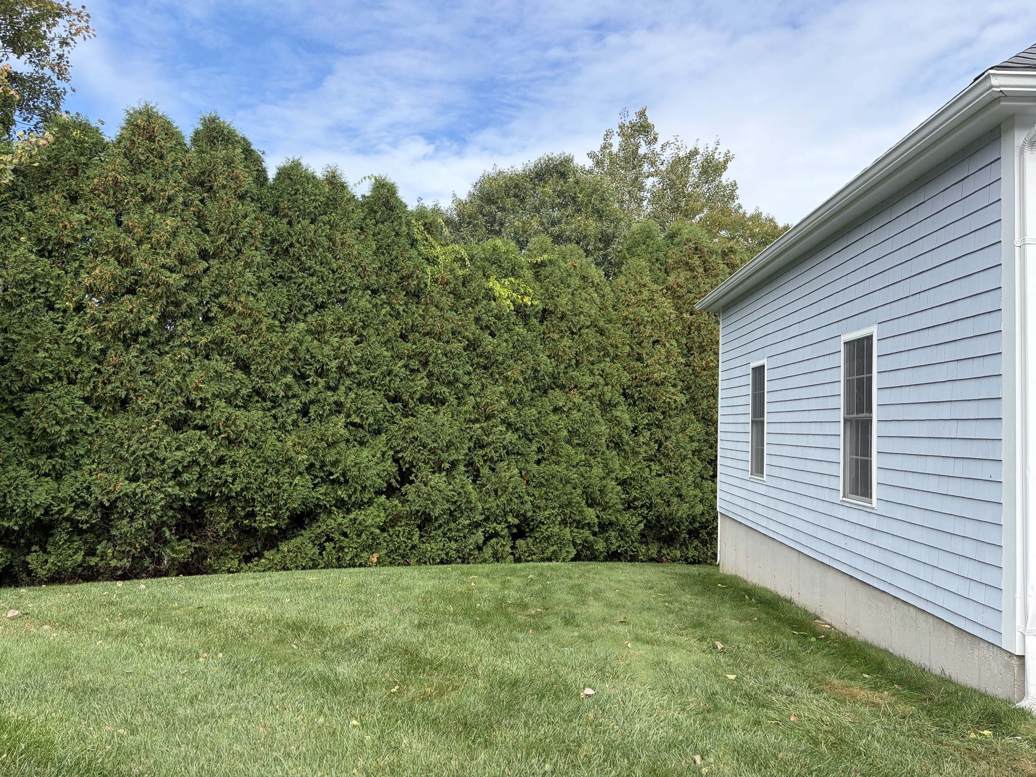 12 Longview Dr Property Photo 3