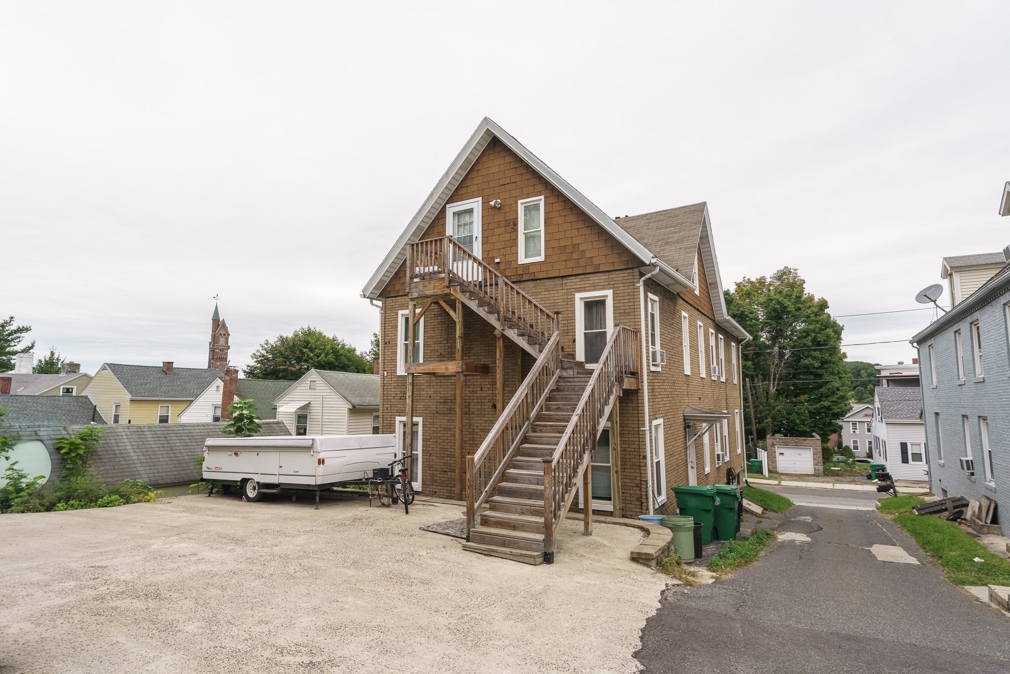 17 Spring St Property Photo 28