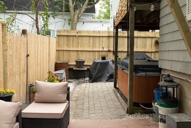 24 Lawrence St Property Photo 23