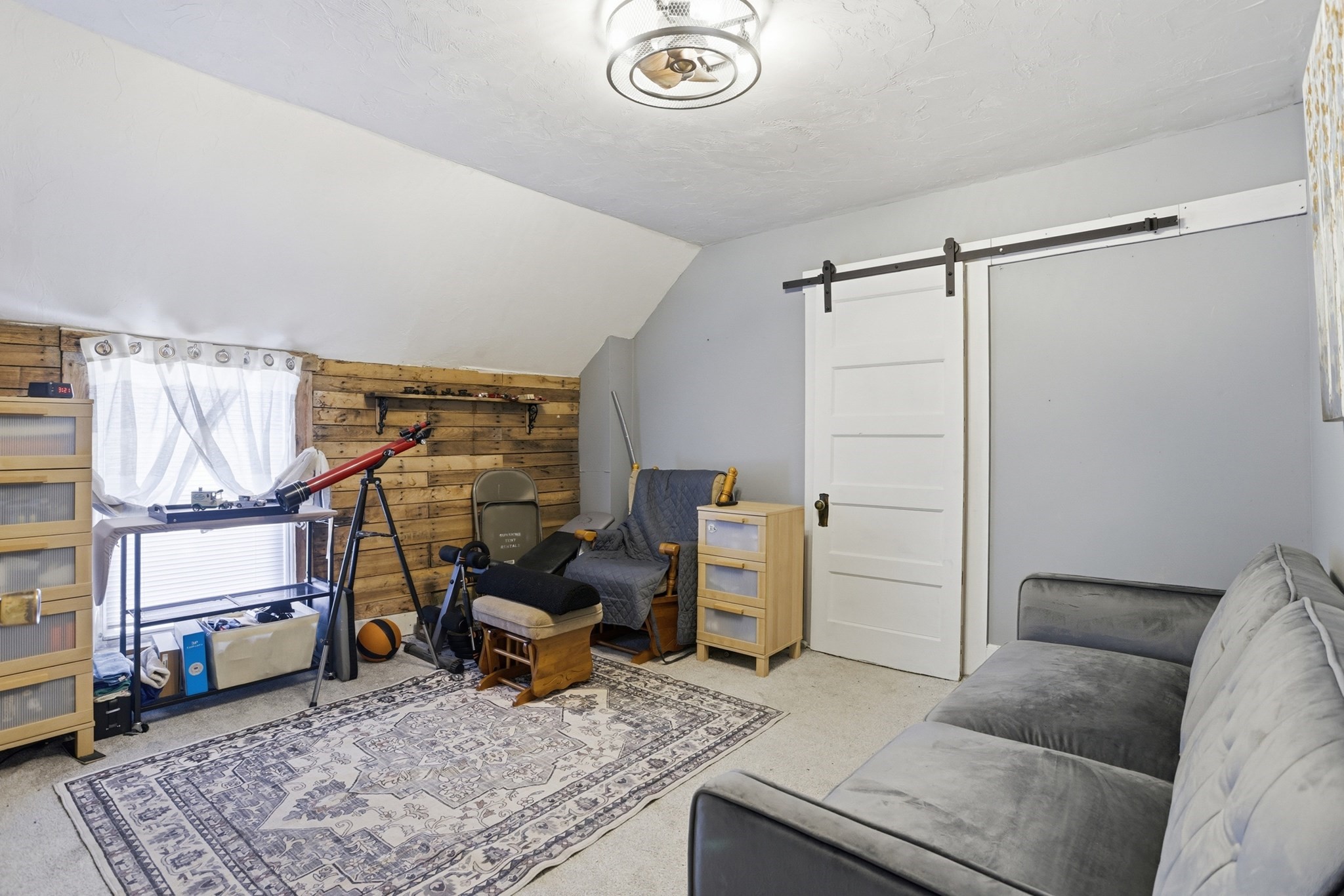 24 Lawrence St Property Photo 18
