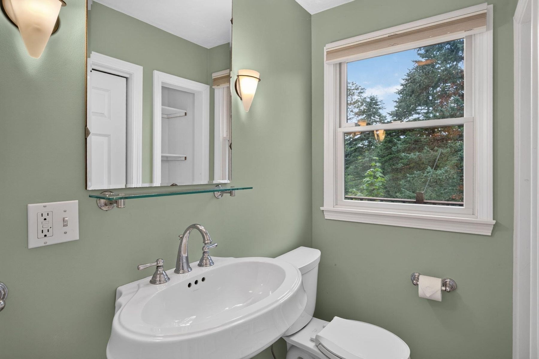 2118 Main St Property Photo 23