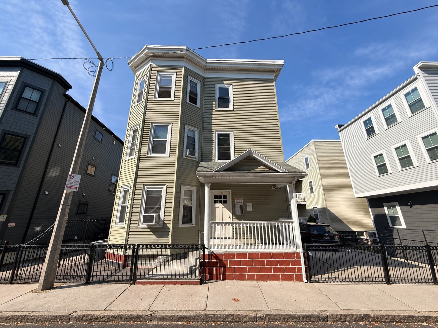 14 Cawfield Street # 3 Property Photo 1