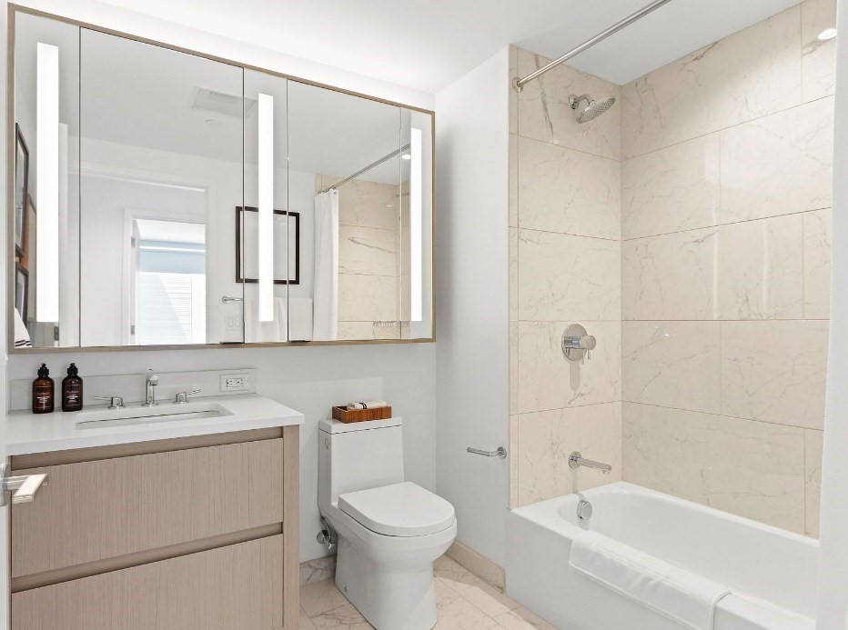 390 Harrison Avenue # 723 Property Photo 10