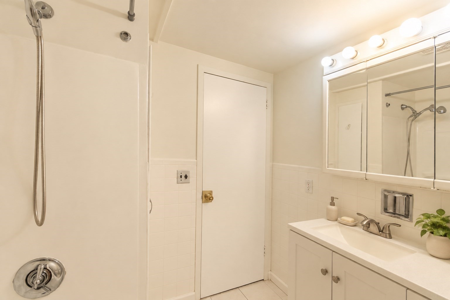 101 Mulberry St # 311 Property Photo 8