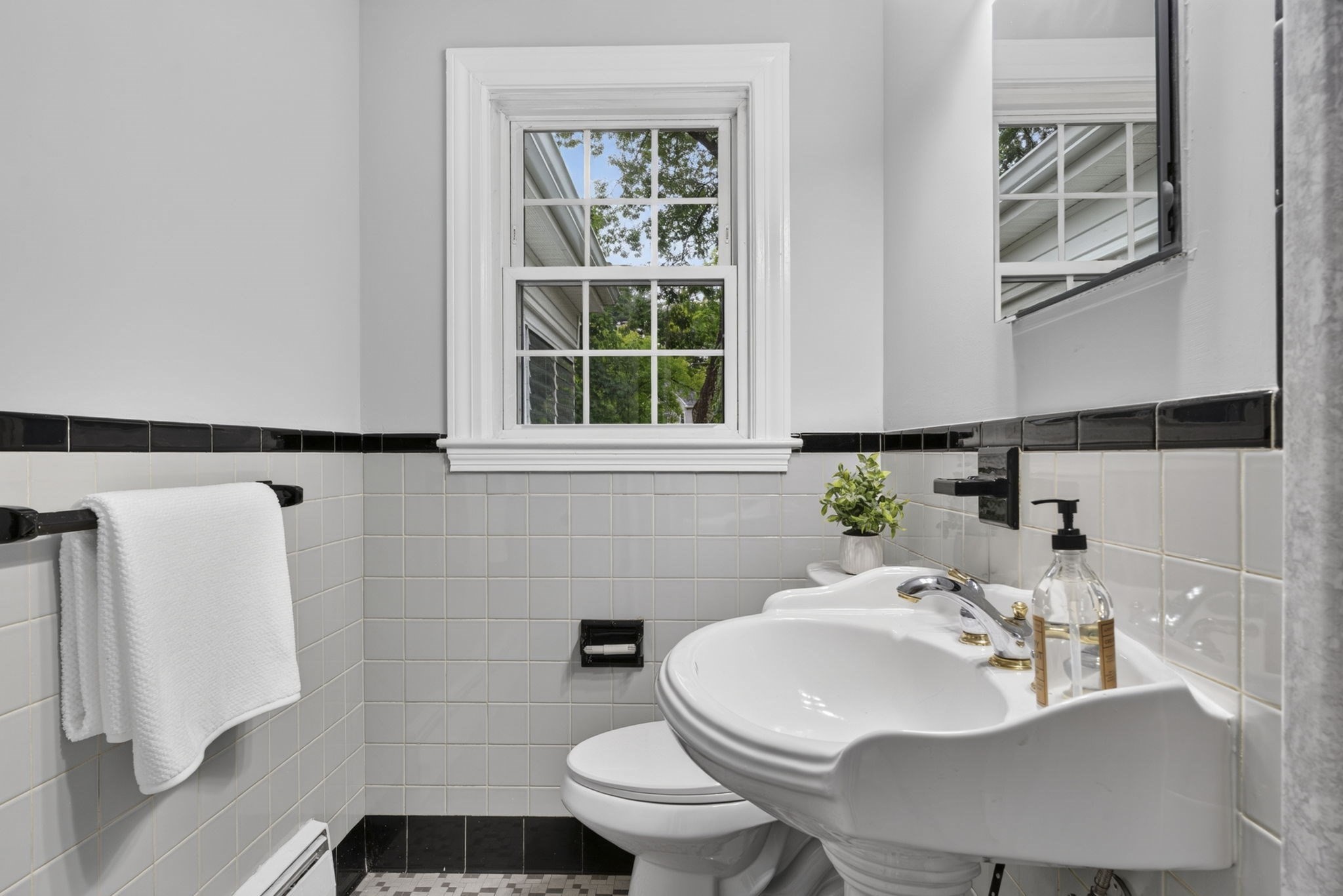 25 Gray Ter Property Photo 23