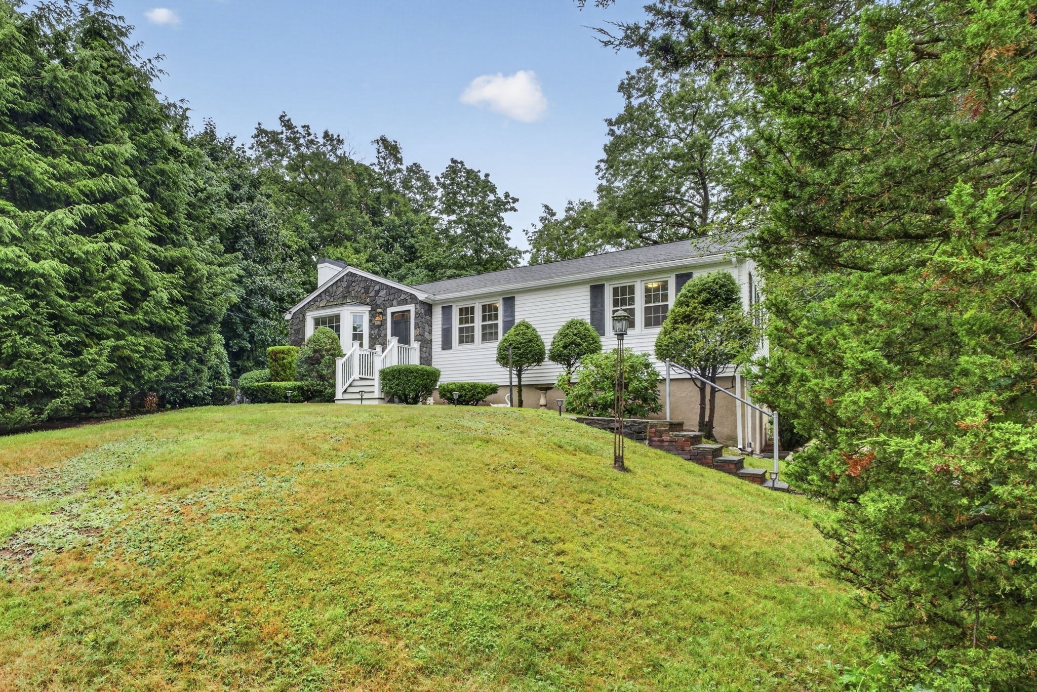 25 Gray Ter Property Photo 40